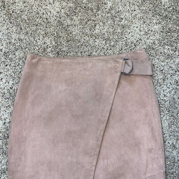 ASOS Pink Suede Midi Skirt - Picture 3 of 7